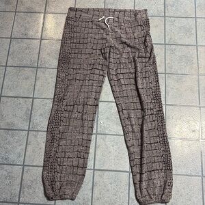 Monrow super soft vintage sweatpants in gray